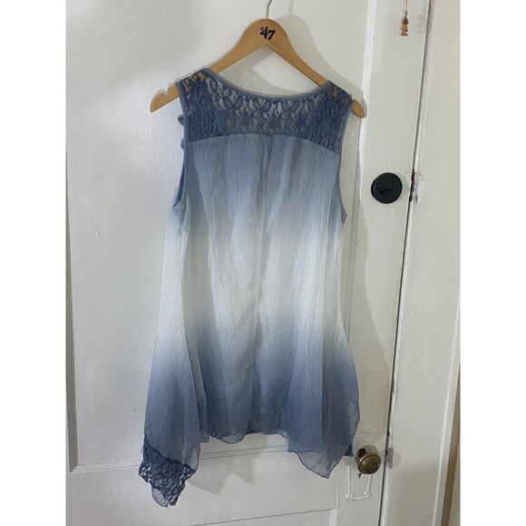 Fleur De Lis Women's Blue And White Ombra Soft Layered Blouse - Medium - Picture 4 of 13